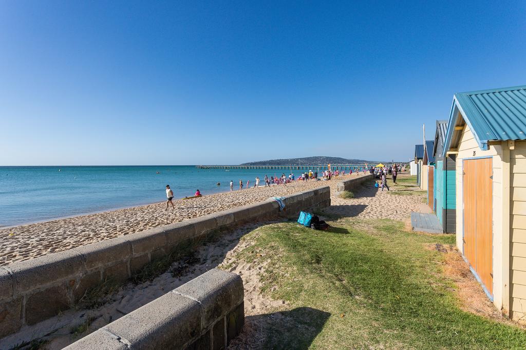 Seaside Apartment Getaway Dromana Exterior photo