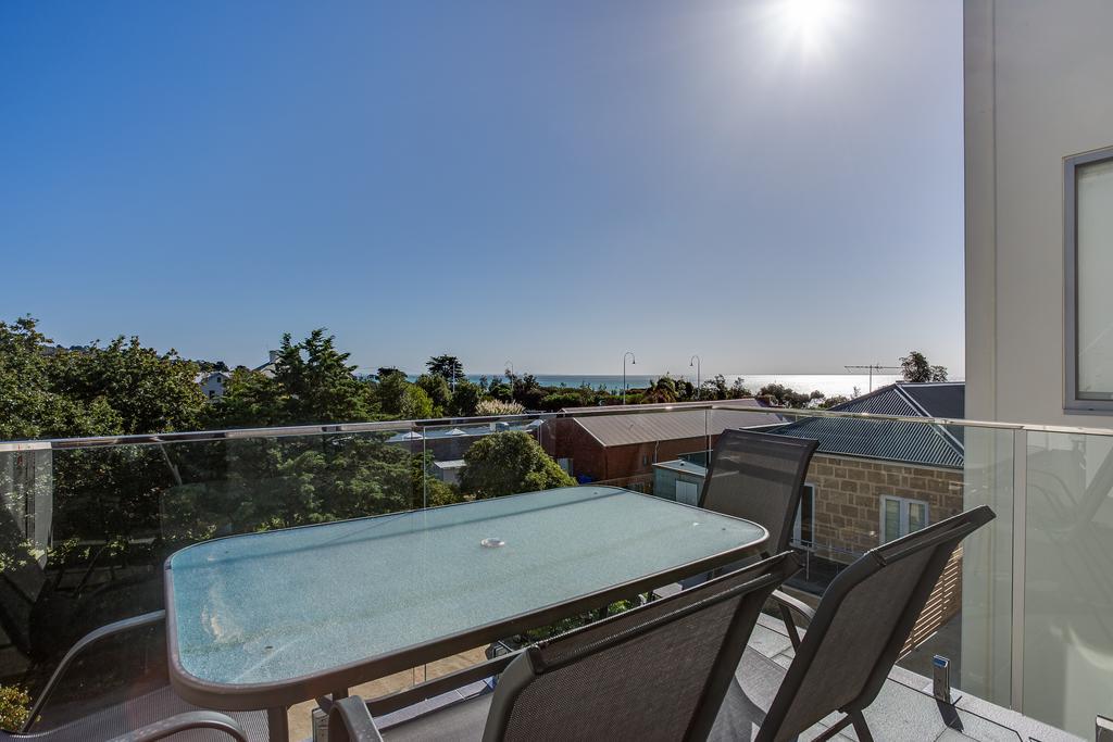 Seaside Apartment Getaway Dromana Exterior photo